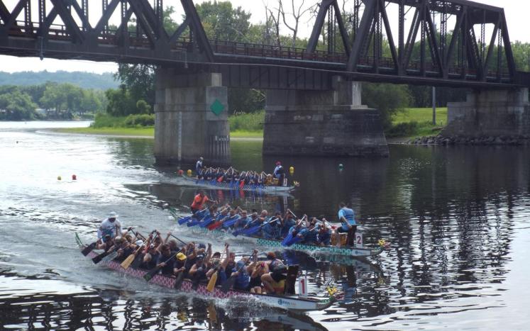 Dragon boat racing
